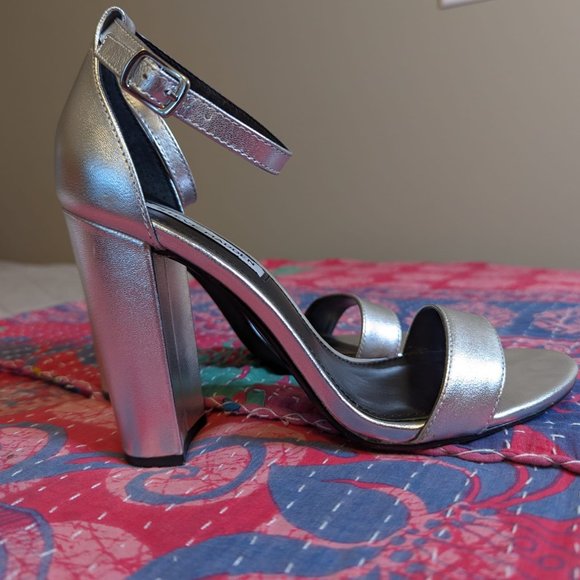 Steve Madden Carson Silver Leather Heel - Picture 5 of 8